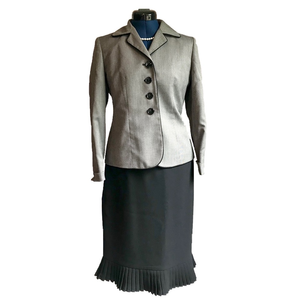 Evan-Picone Black and White Two Piece Skirt Suit